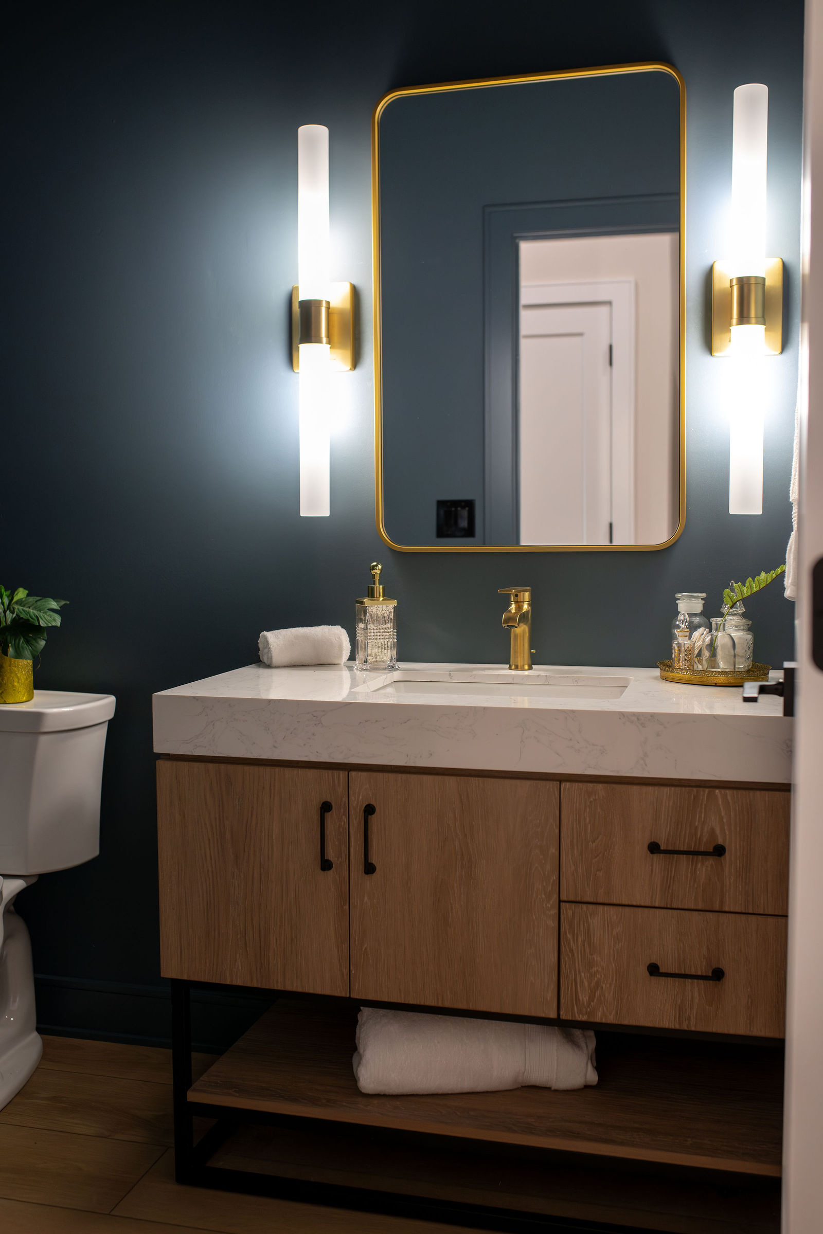 Vanity Detail
